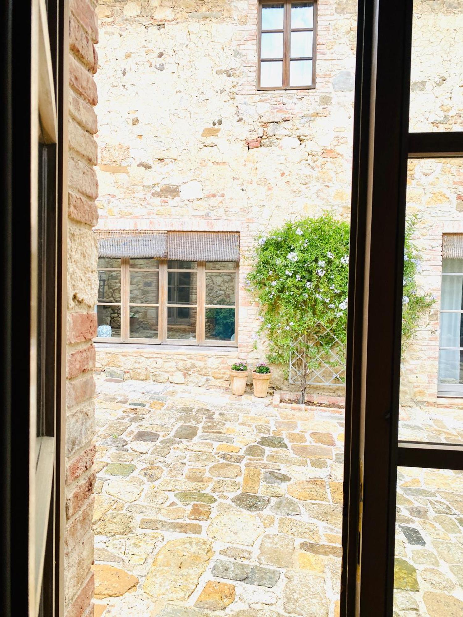 Abbadia Wine Relais Bed & Breakfast Montefollonico Phòng bức ảnh